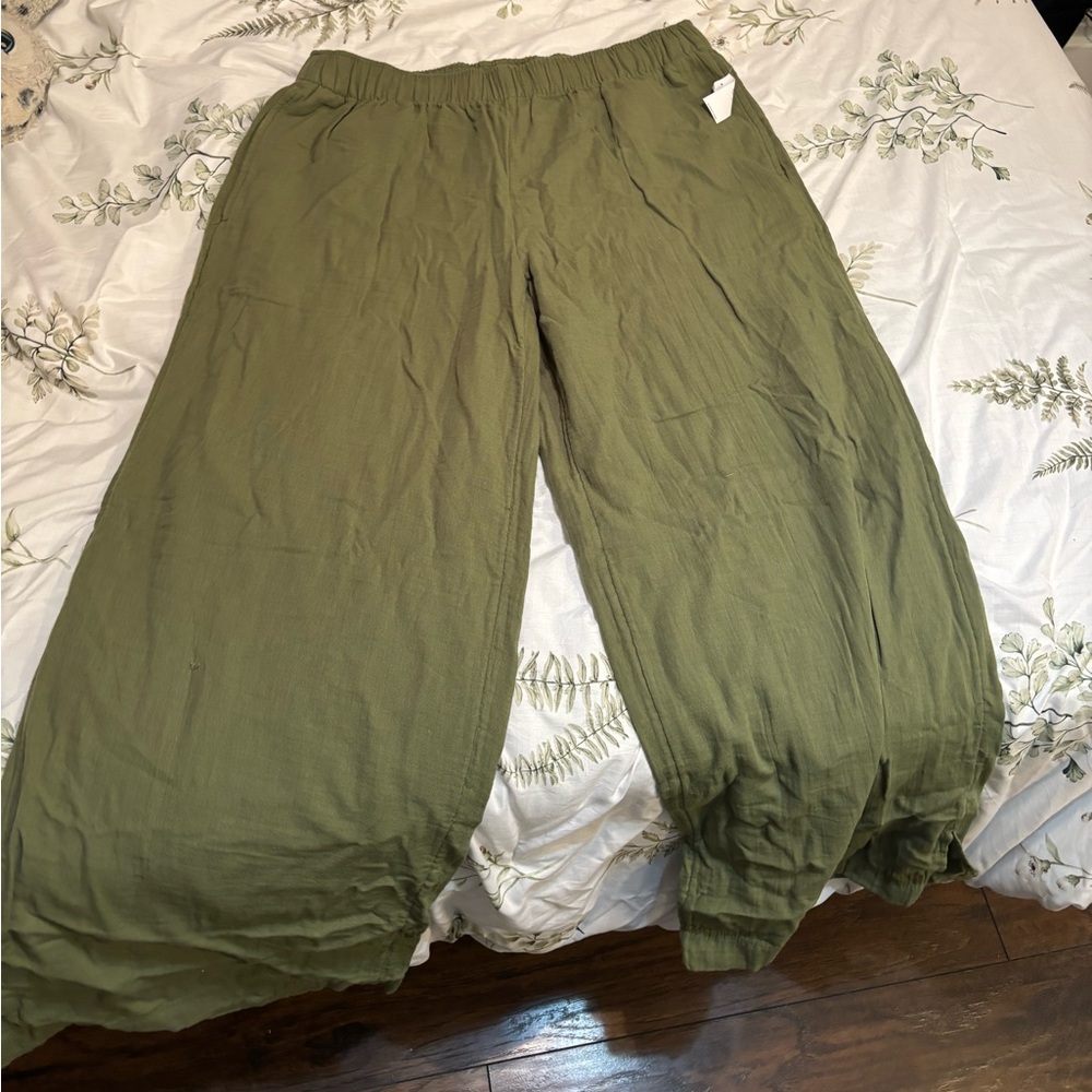 Old Navy Sage Green Wide-Leg Pants